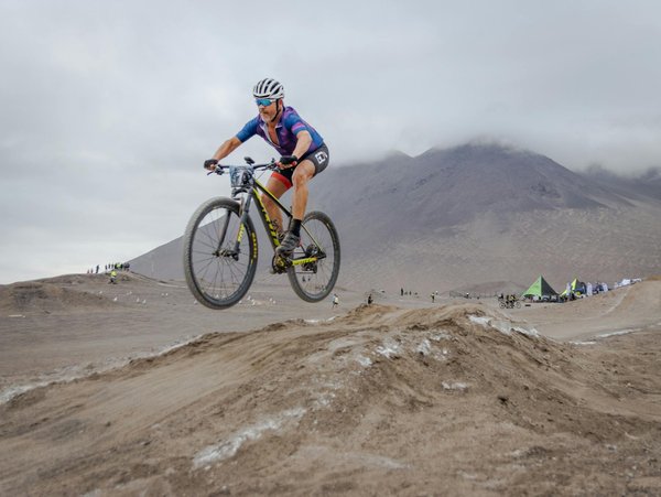 Comment structurer une routine de musculation pour améliorer la force des jambes chez les pratiquants de BMX?